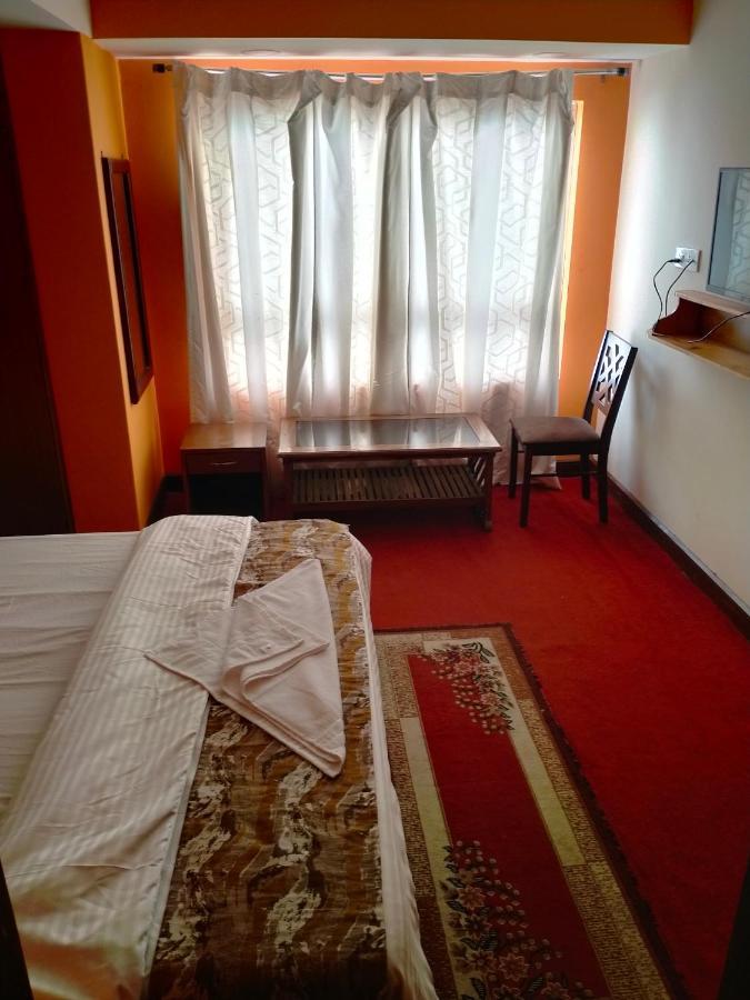 Hotel Royal sarava à Darjeeling  Extérieur photo